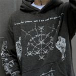 Sweat à capuche crâne graffiti imprimé – Image 4