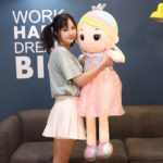 Peluche géante de princesse Arc-en-ciel, douce et confortable, de 35 à 90 cm – Image 7