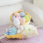 Lot de 8 peluches de petits animaux avec oreiller pour rangement, Sumikko Gurashi, kawaii, 40 x 50 cm – Image 4