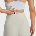 Legging de fitness en nylon, jambes évasées, taille haute, avec poche cachée – Image 7