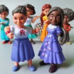 Lot de 6 figurines, dessin animé, famille Madrigal, Disney, 10.5 cm – Image 2