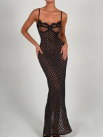 Robe longue à bretelles spaghetti, dentelle et dos nu