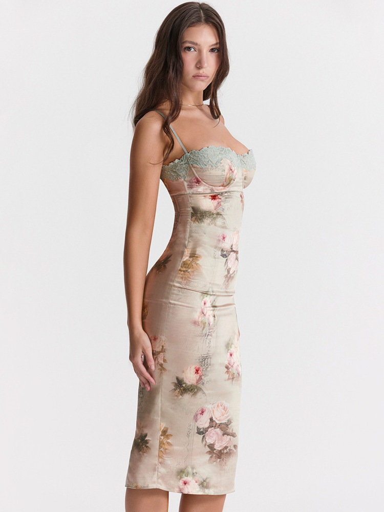 Robe mi-longue en dentelle imprimée, Satin, bretelles spaghetti, dos nu et taille haute