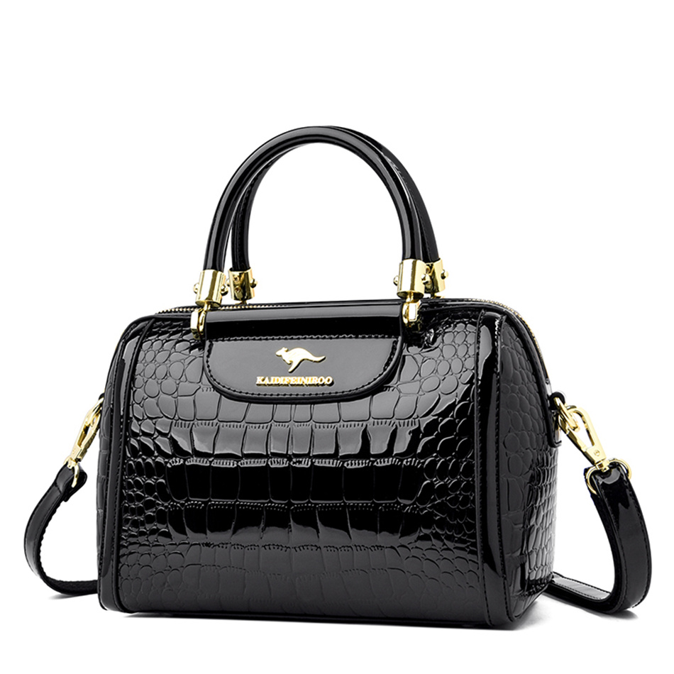 Sac à main et bandoulière en cuir verni, à motif de style crocodile