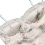 Robe mi-longue en dentelle imprimée, Satin, bretelles spaghetti, dos nu et taille haute – Image 8