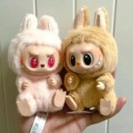 Labubu figurine en peluche décorative, 20 cm avec boucle de suspension – Image 8